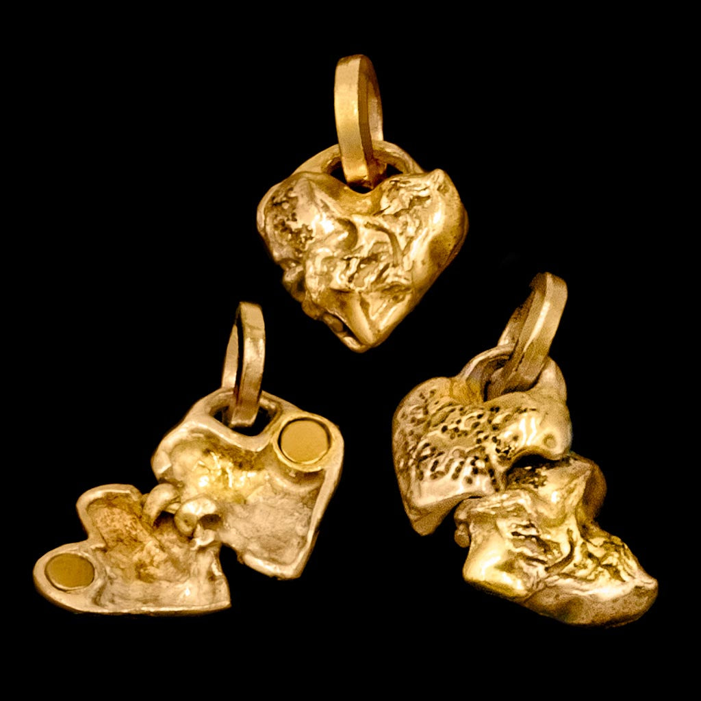 012025 Limited Edition: Tiny Swan Song Locket