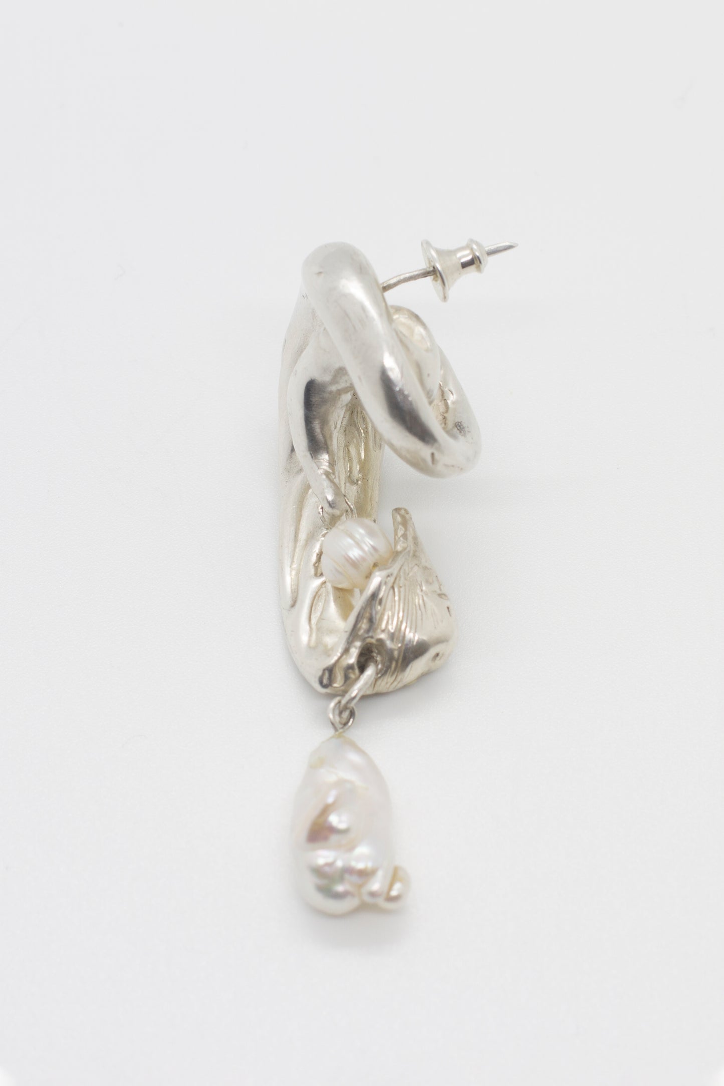 Snail'd Pearl Earring
