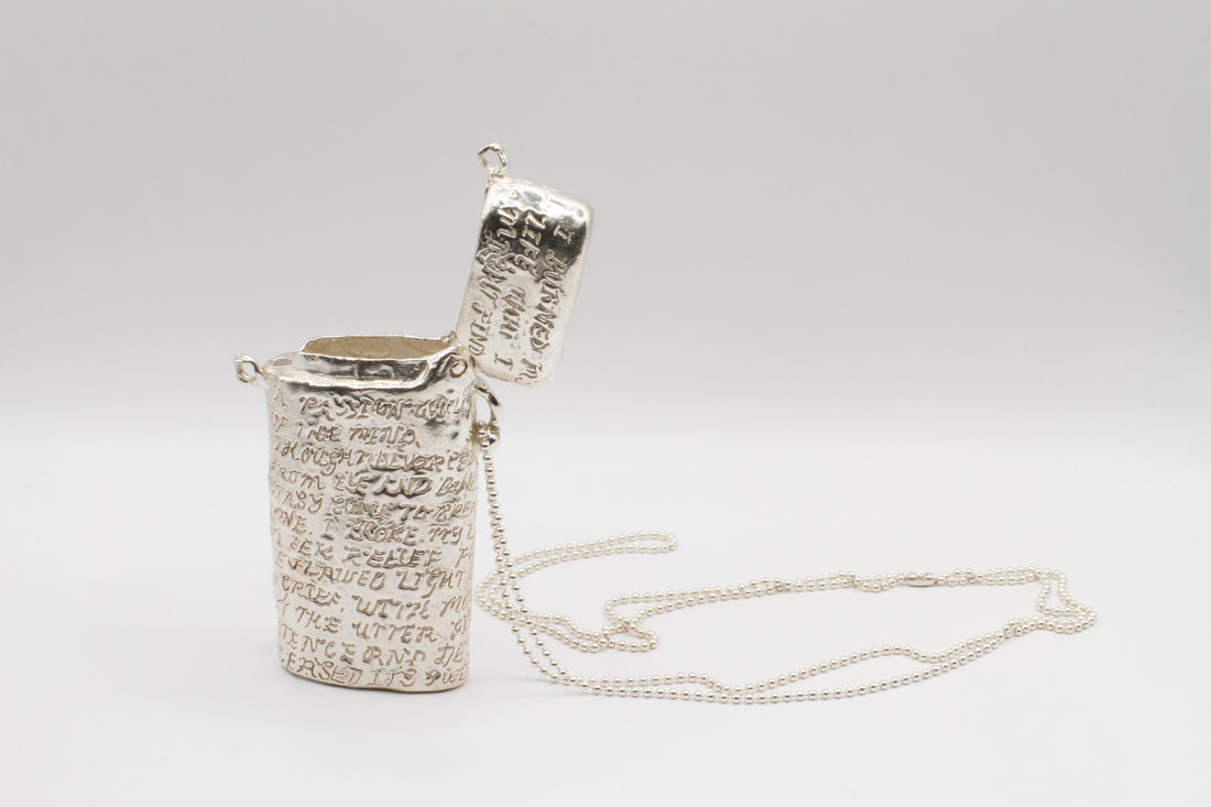 Latch’d Lighter Case With Chain