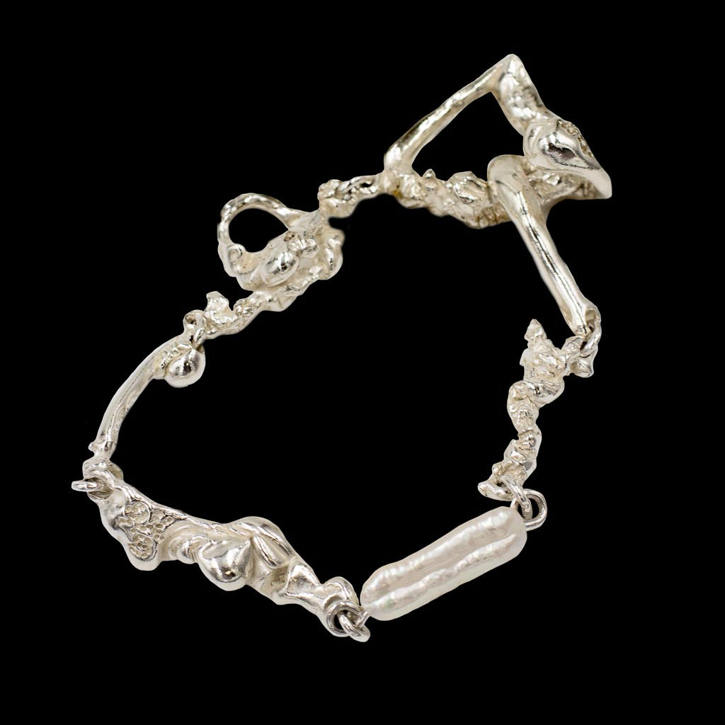 Bespoke Curdled Chain Bracelet with Pearl