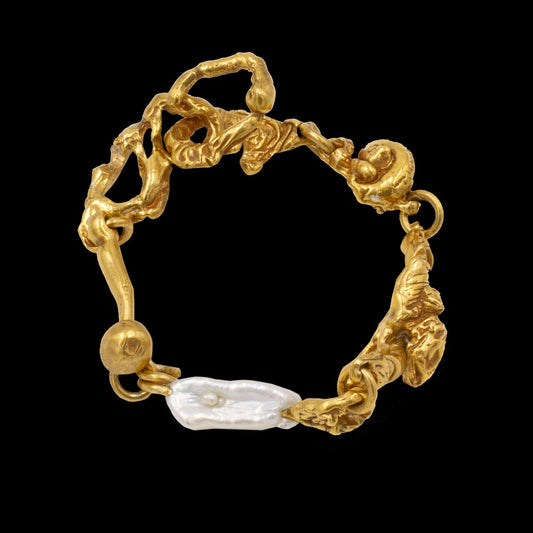 Bespoke Curdled Chain Bracelet with Pearl