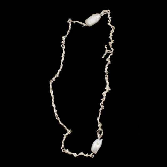 The Standard Curdled Chain with Pearls