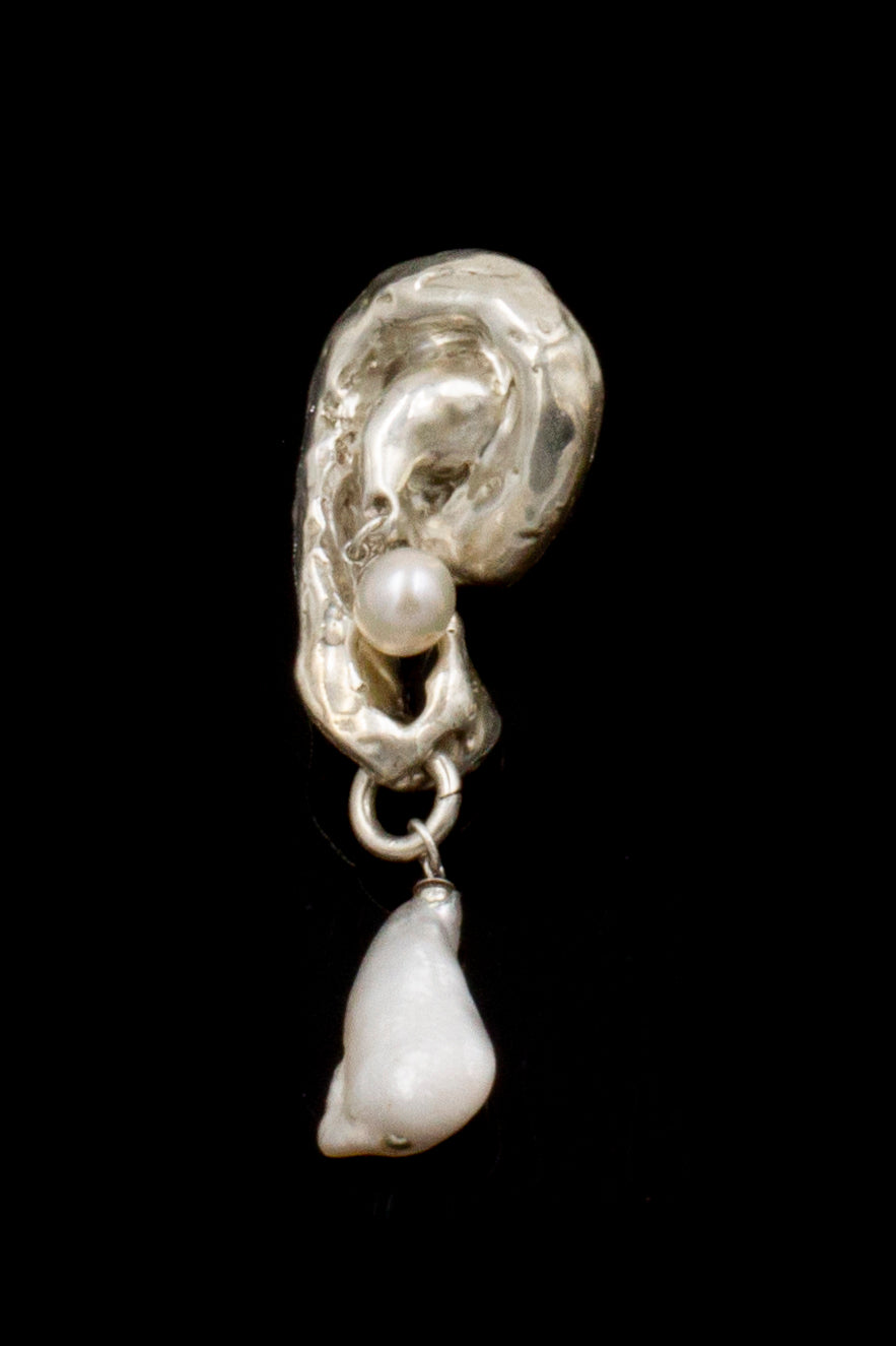 Snail'd Pearl Earring
