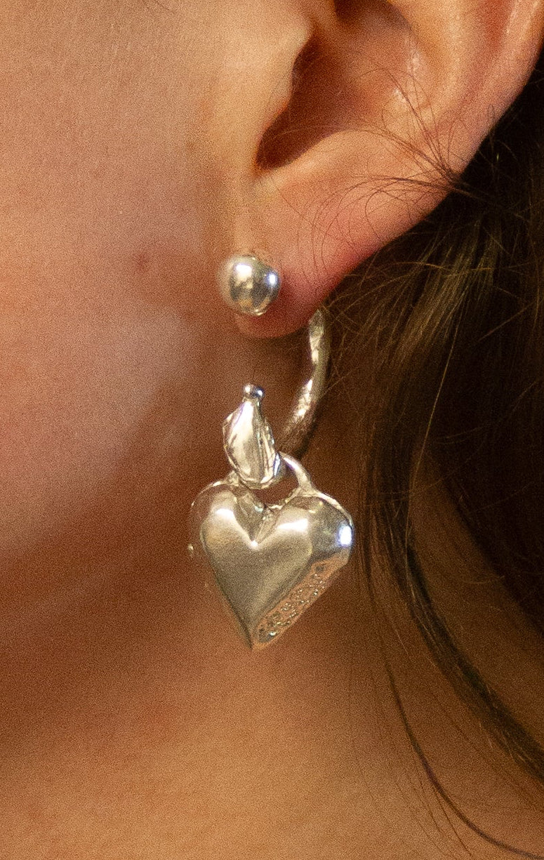 Curdled Screw Earring With Small Locket